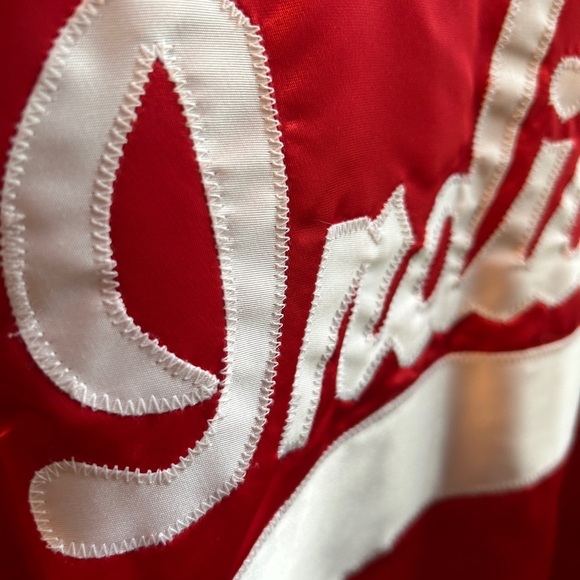 Indiana Hoosiers satin bomber jacket. - Picture 7 of 12
